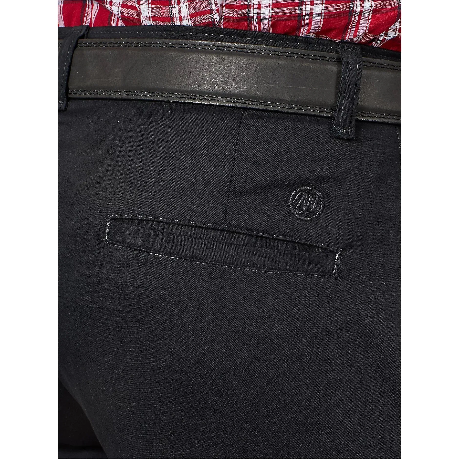 Men's Wrangler Casuals® Pleated Front Relaxed Fit Pants 1000097BK